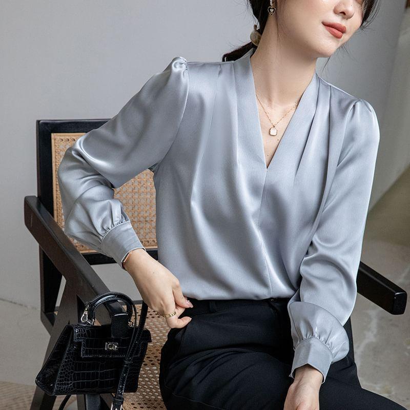 Long-Sleeve V-Neck Satin Plain Blouse Product Image