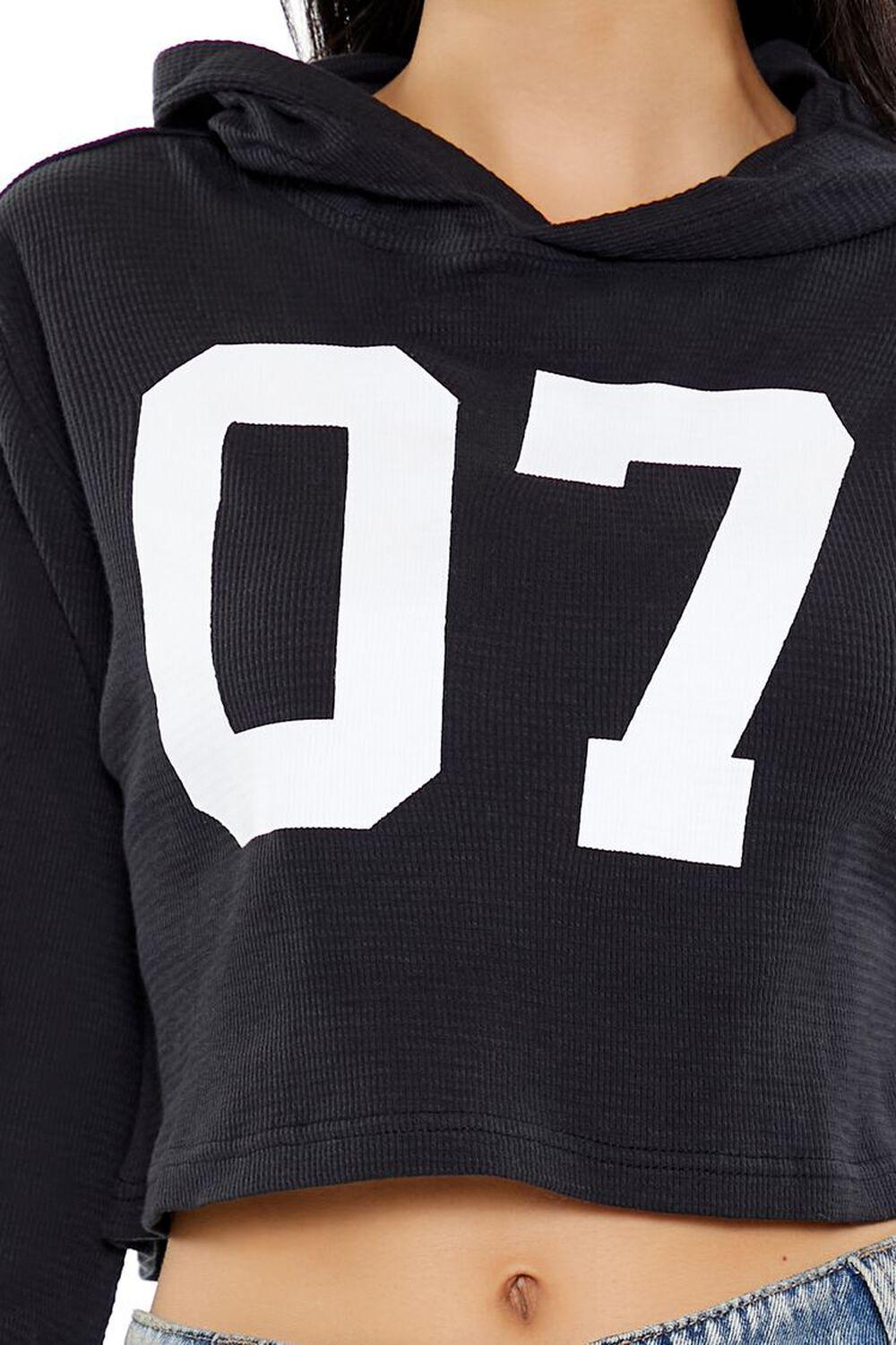 07 Graphic Cropped Hoodie | Forever 21 Product Image