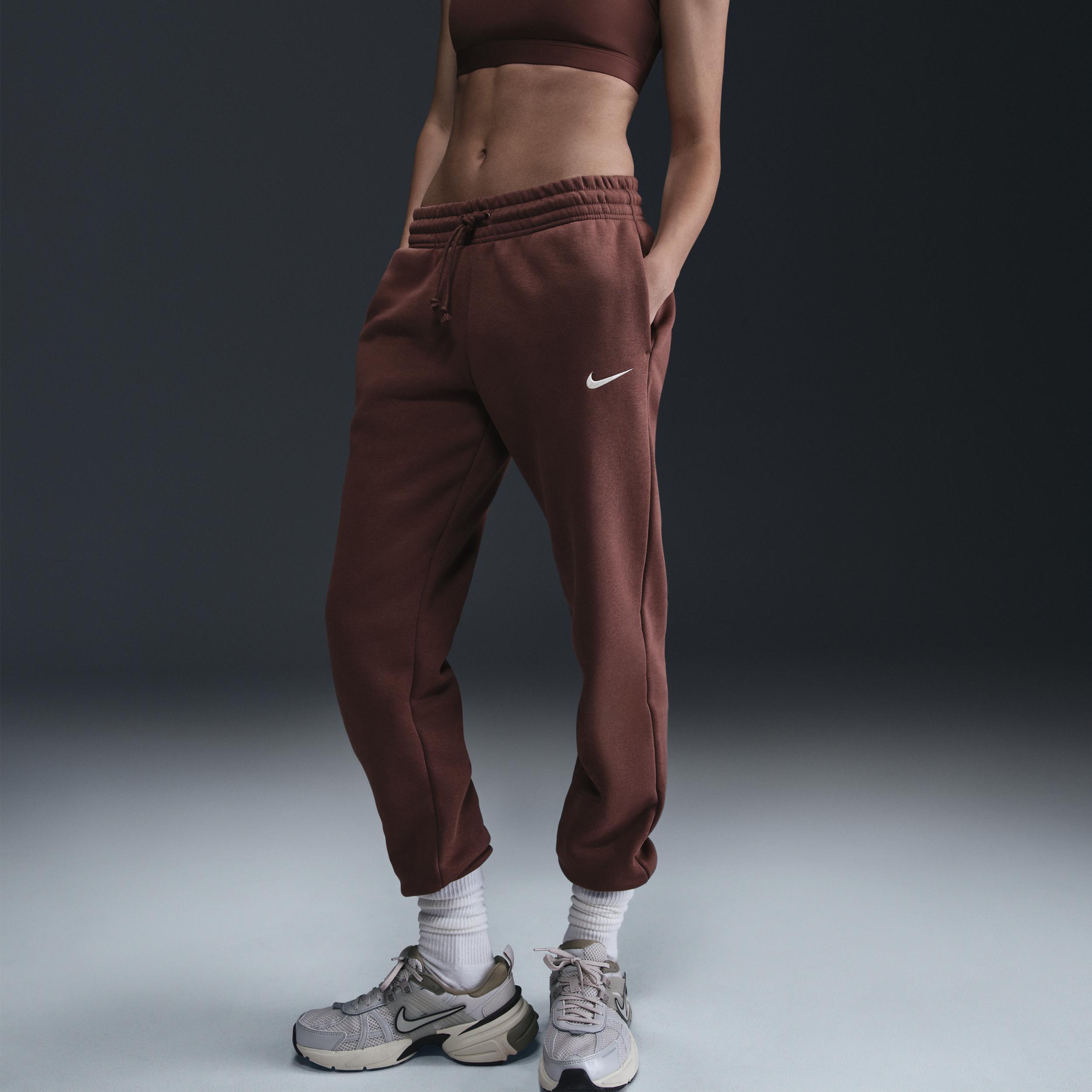 Women's Nike Sportswear Phoenix Fleece Mid-Rise Sweatpants Product Image