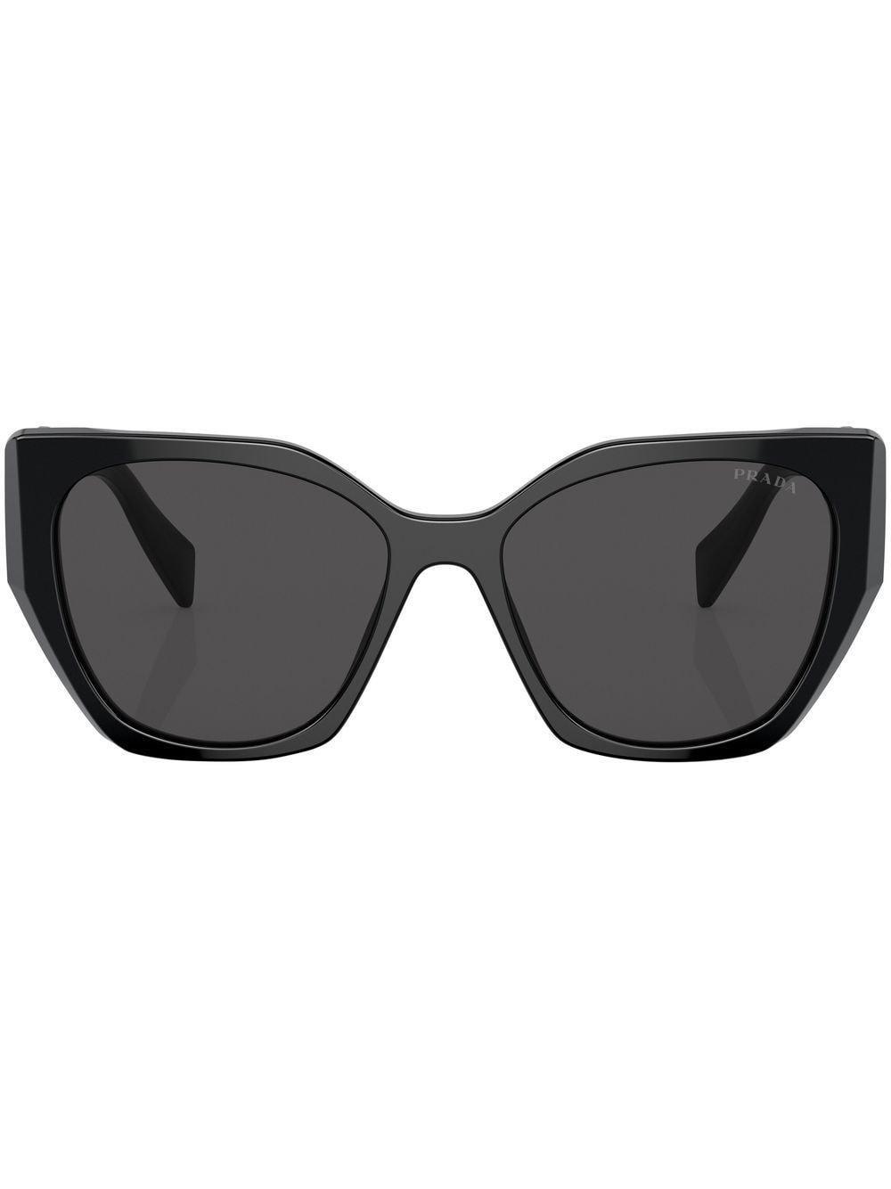 Logo-plaque Cat-eye Sunglasses In Black Product Image