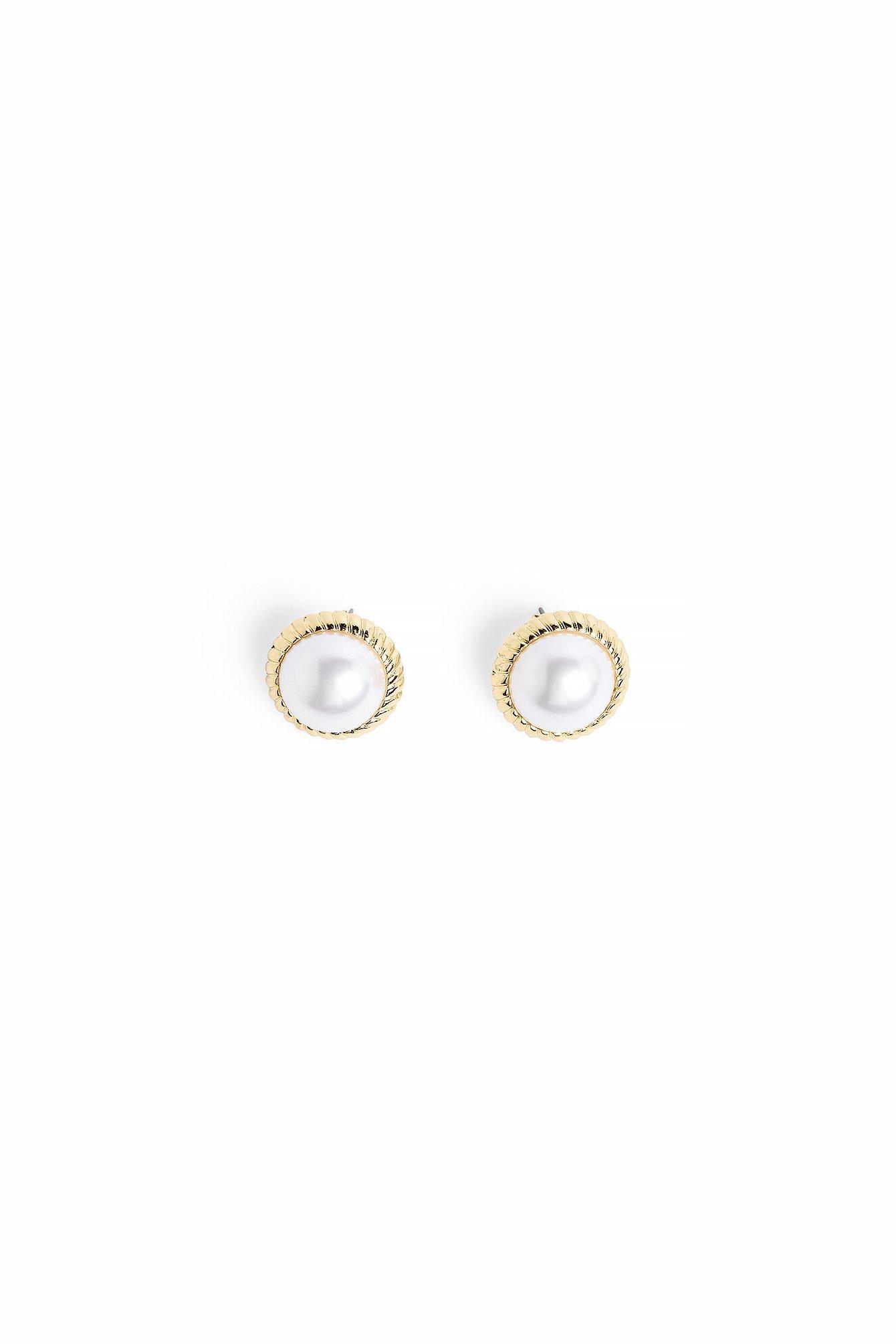 Pearl Earrings Product Image