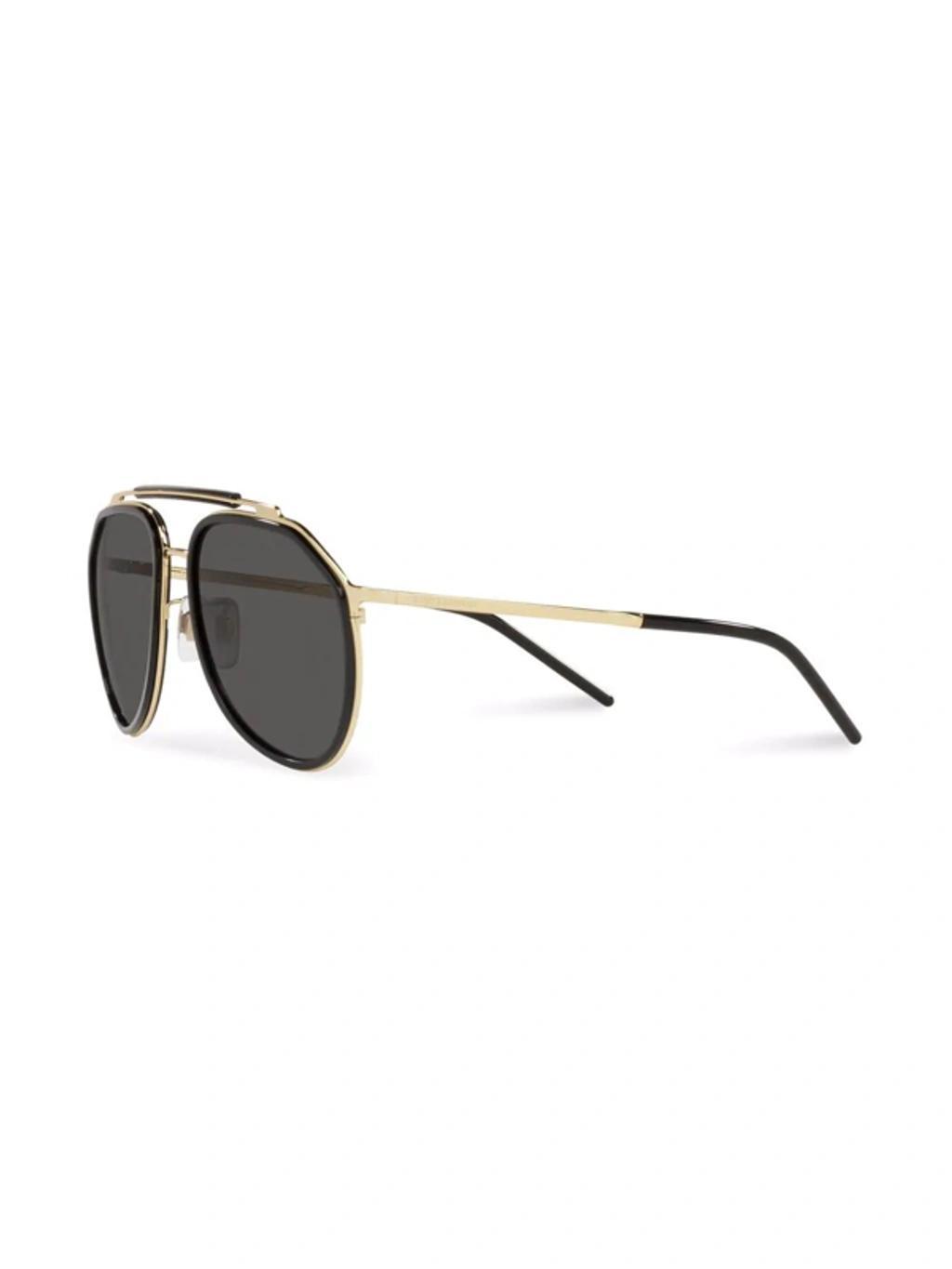 57mm Aviator Sunglasses In Gold Black Product Image