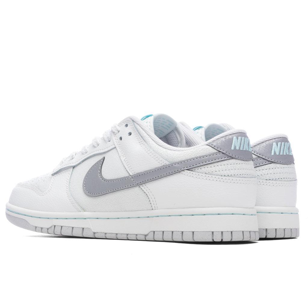 Dunk Low Retro SE - Glacier Ice/Metallic Silver-Summit White Male Product Image