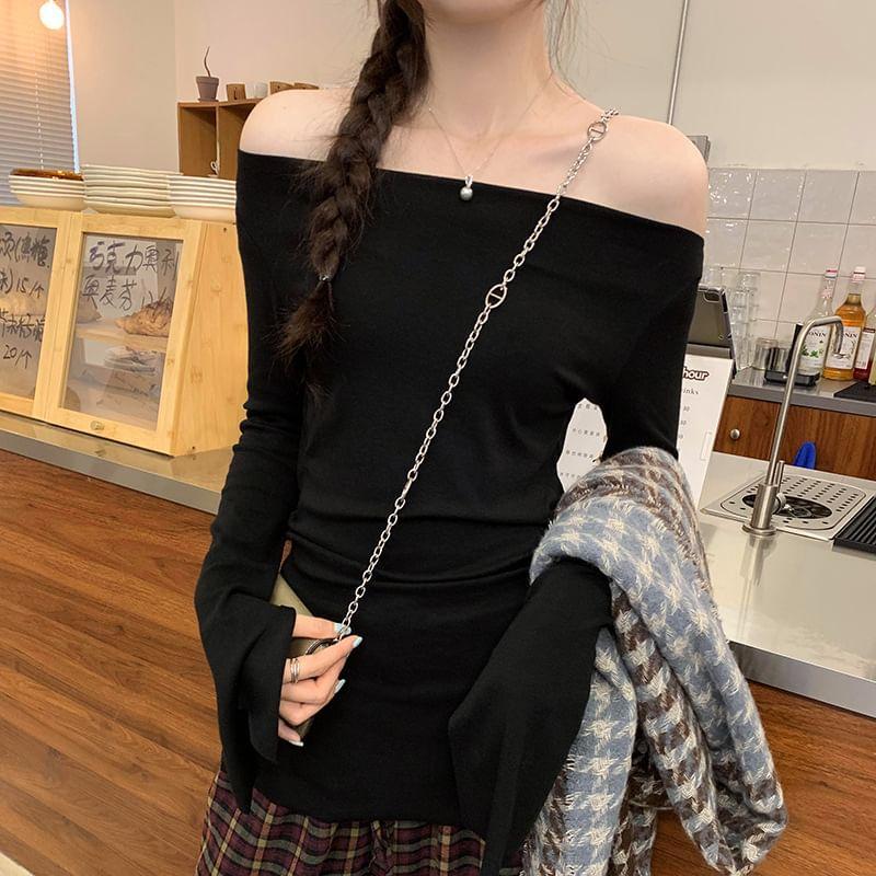 Long-Sleeve Off-Shoulder Plain Side-Slit T-Shirt Product Image