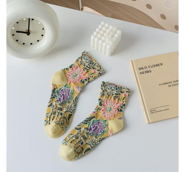 Floral Jacquard Socks Product Image