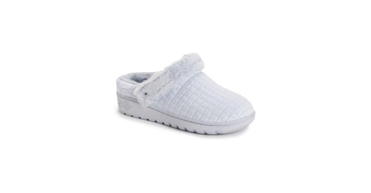 MUK LUKS Quianna Lori Womens Clogs White Blue Product Image