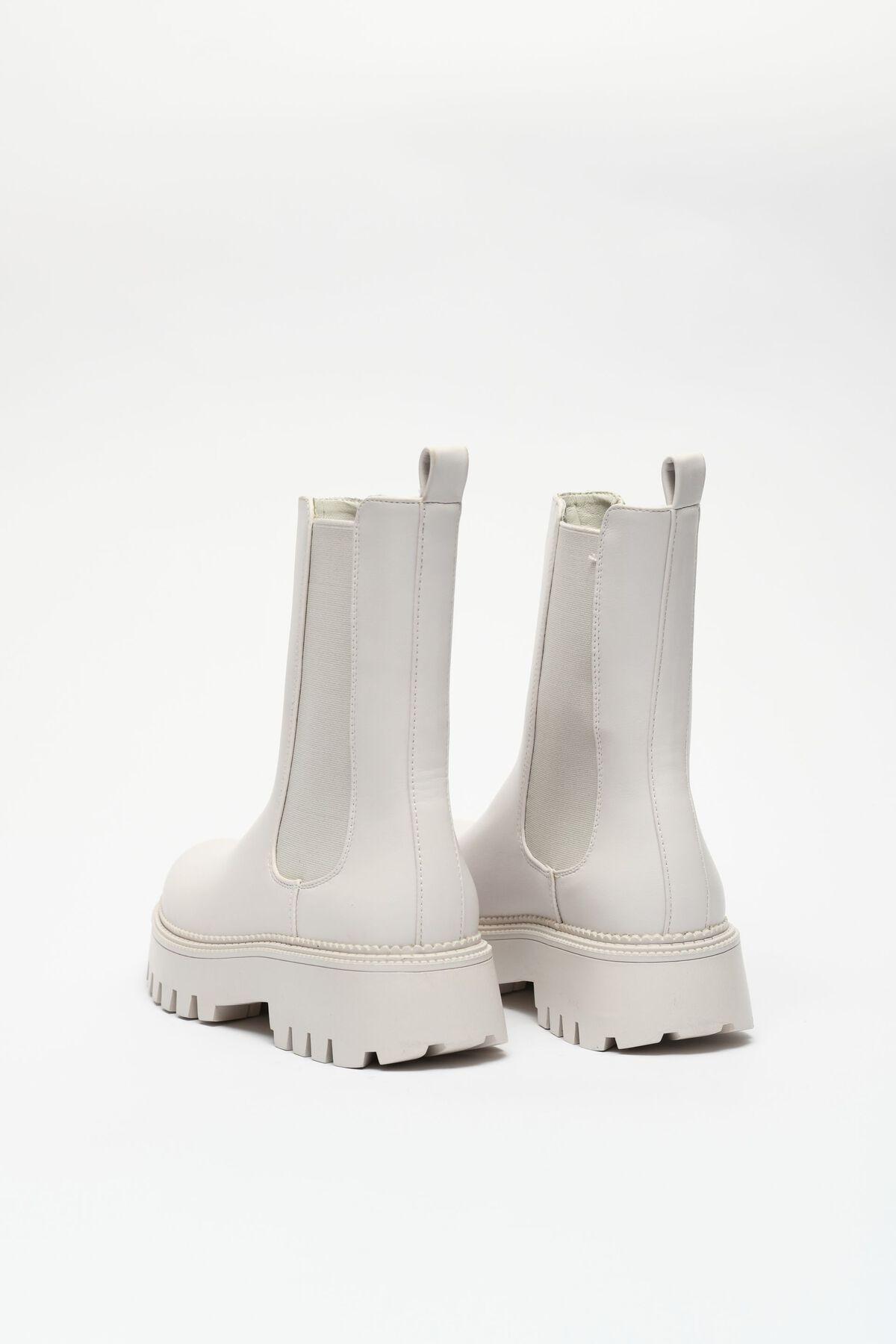 STEVE MADDEN Briona Lug Sole Chelsea Boot Product Image