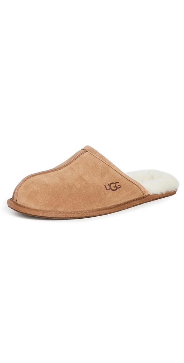 UGG Scuff Slippers In Chestnut Product Image