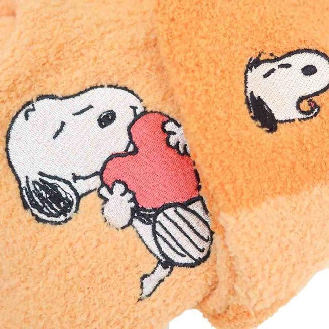 SNOOPY Fluffy Socks with Drawstring Pouch Product Image