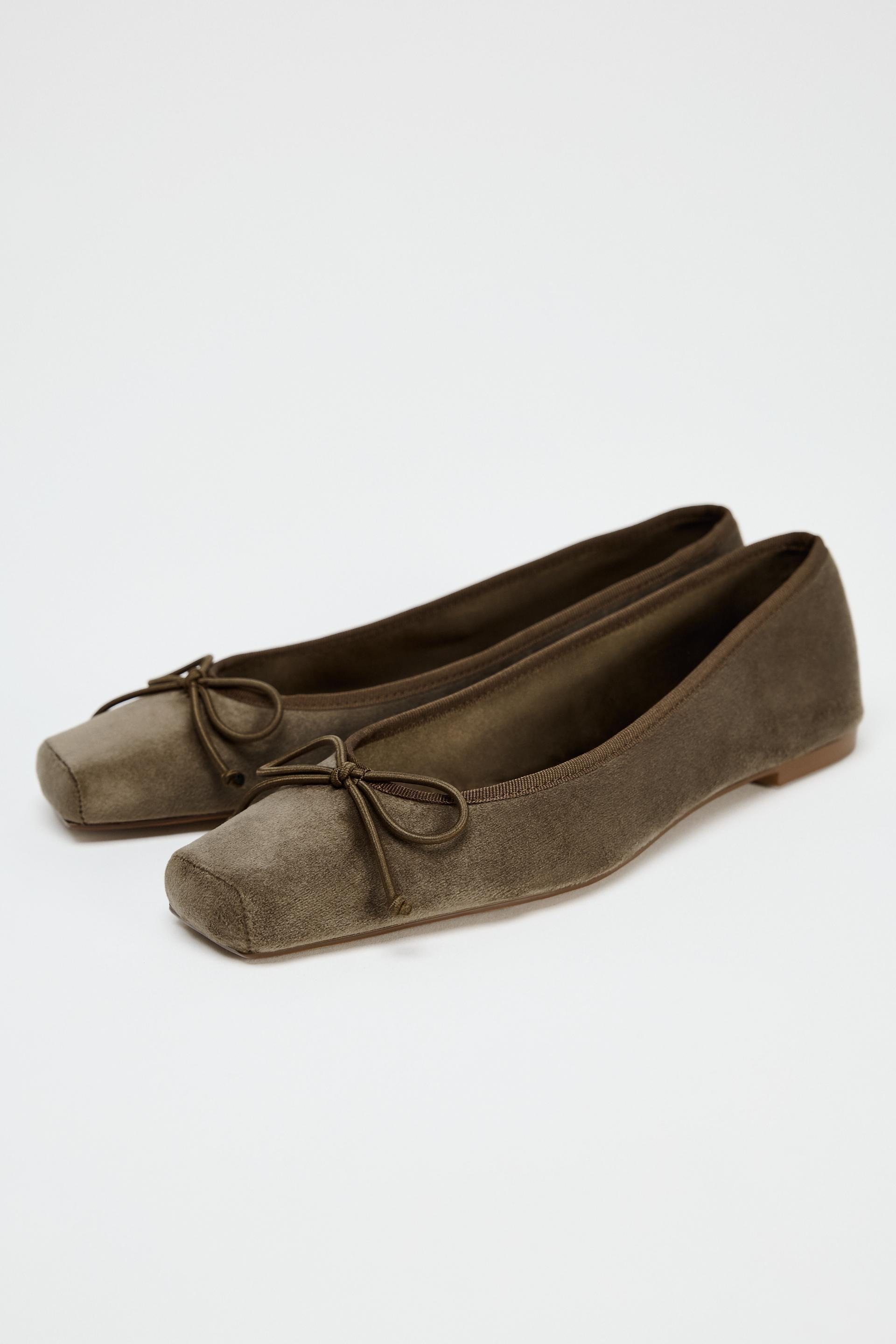 VELVET LOOK BALLET FLATS Product Image