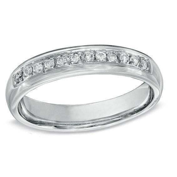 Men's 1/6 CT. T.w. Diamond Wedding Band in 10K White Gold Product Image