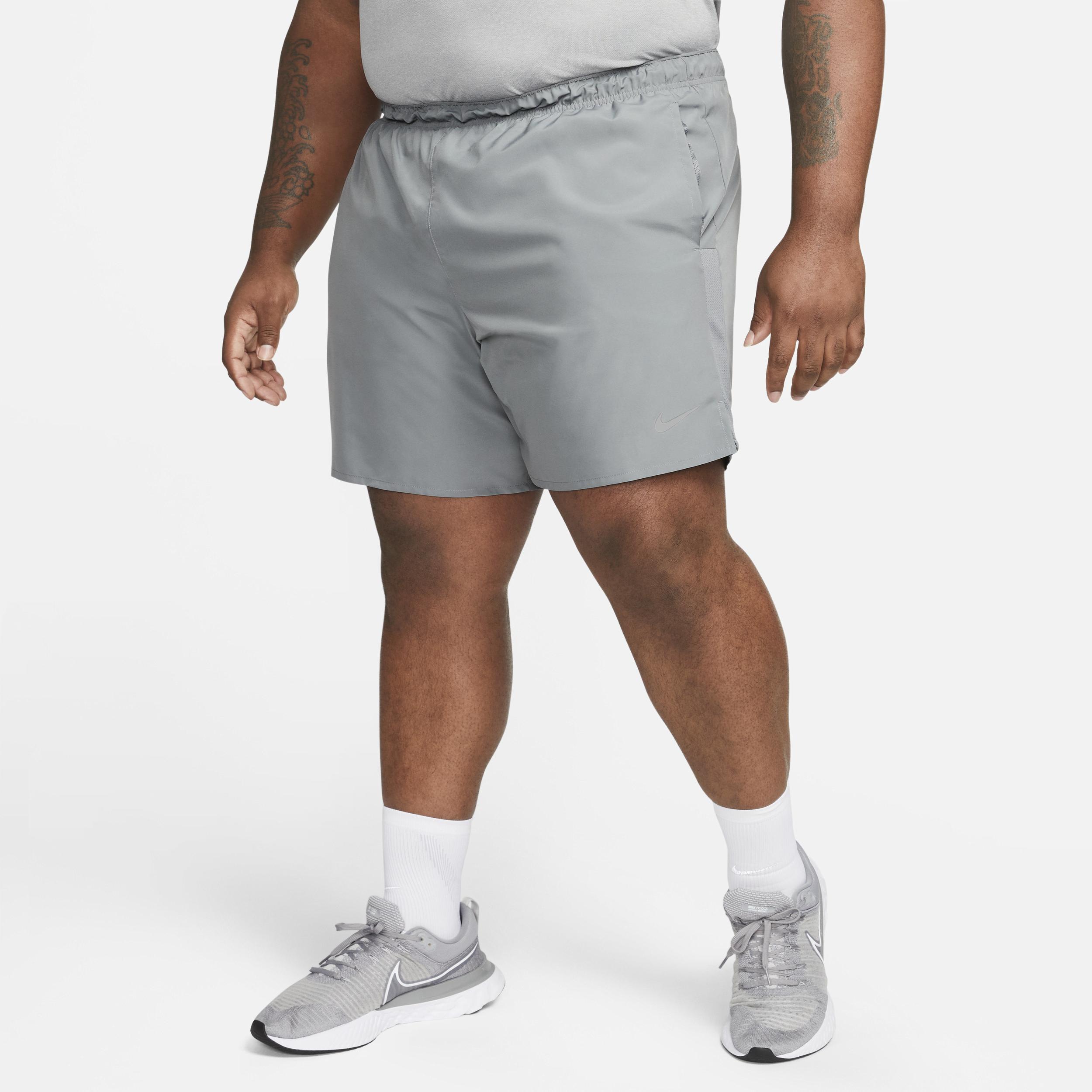 Nike Men's Challenger Dri-FIT 7" Unlined Running Shorts Product Image