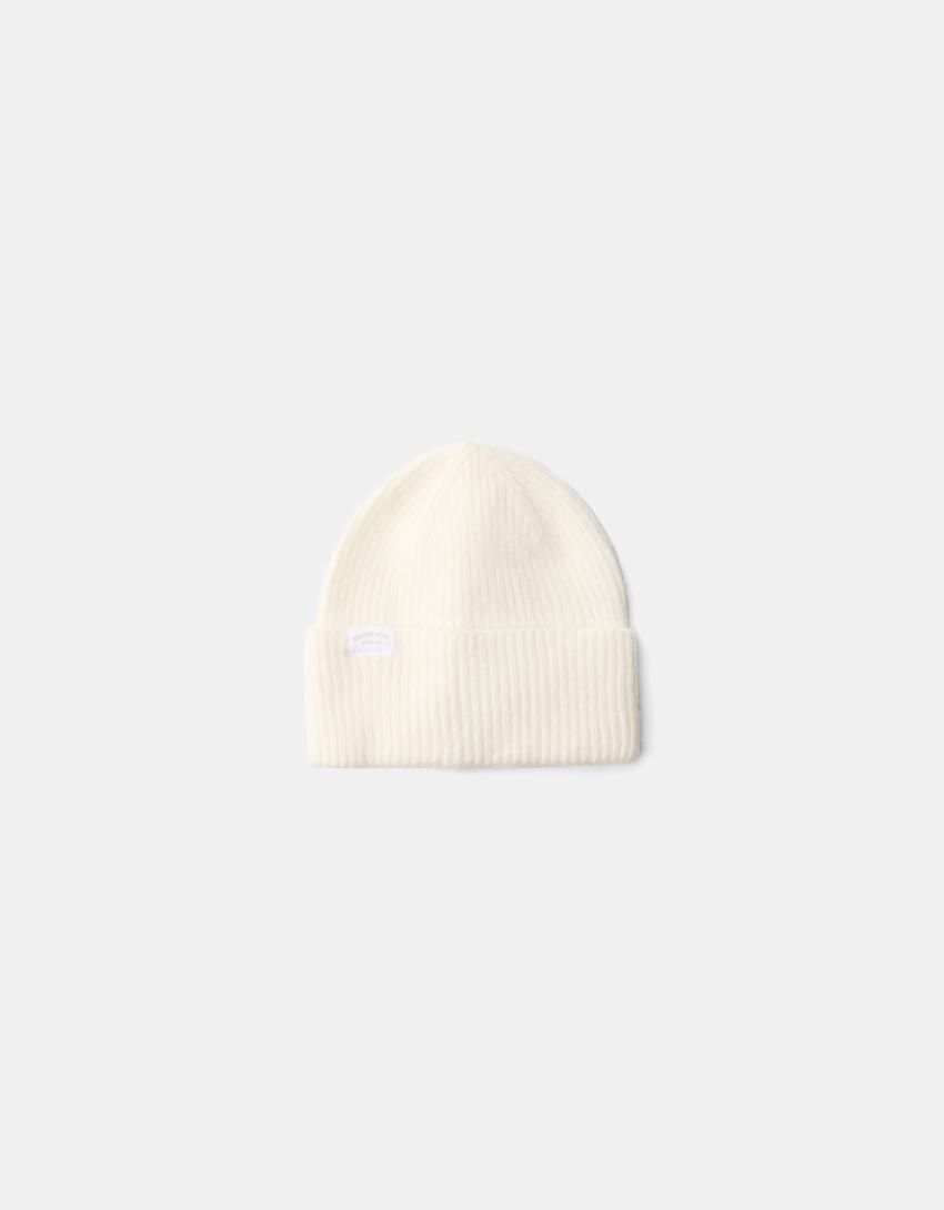 Ribbed beanie Product Image