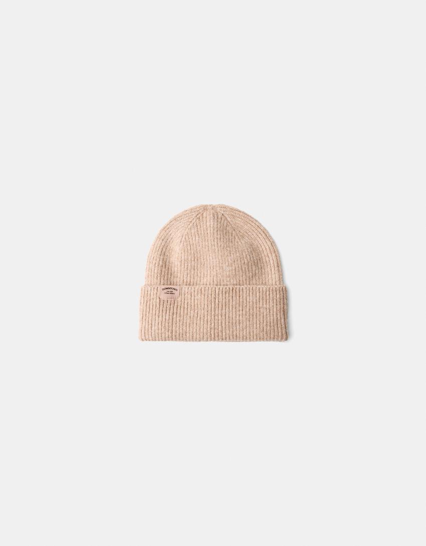 Ribbed beanie product image