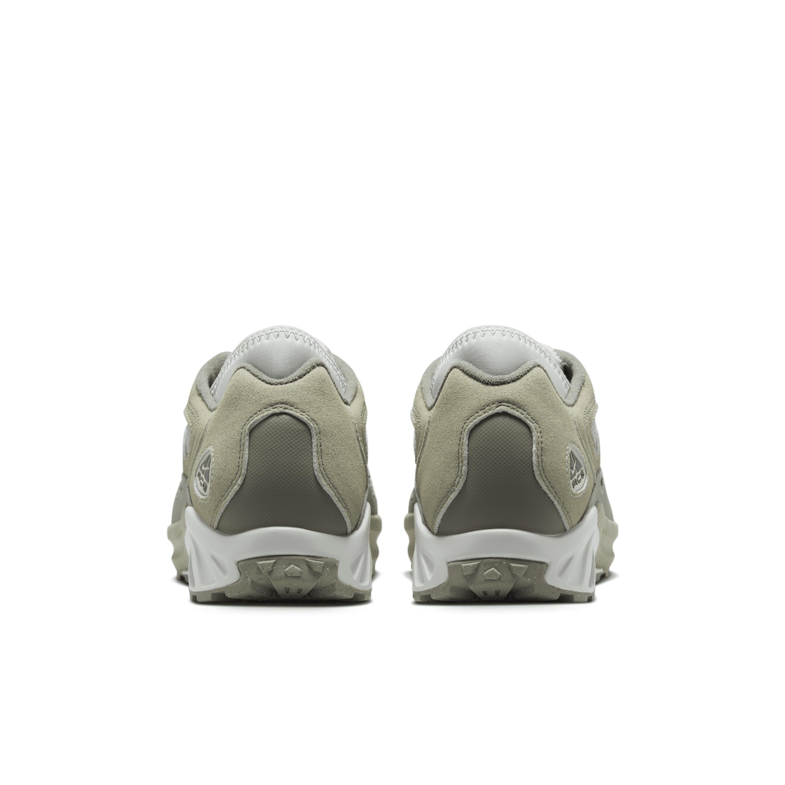 Men's Nike ACG Air Exploraid Shoes Product Image