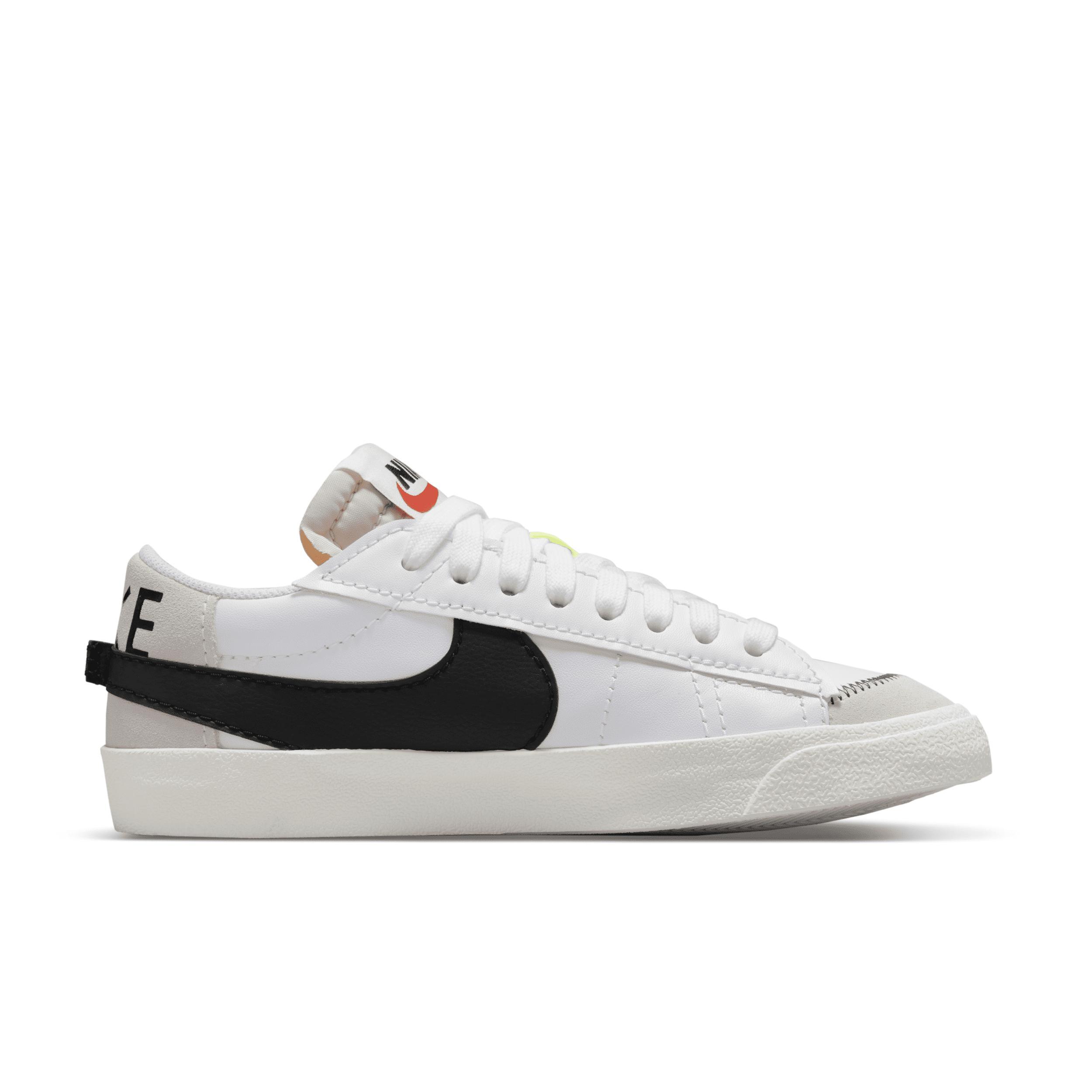 Nike Men's Blazer Low '77 Jumbo Shoes Product Image