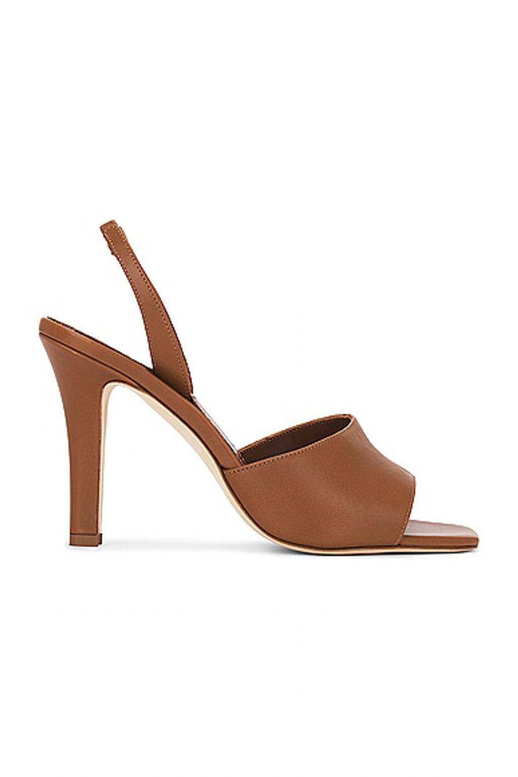 MANOLO BLAHNIK Clotilde 105 Leather Slingback Sandals In Brown product image