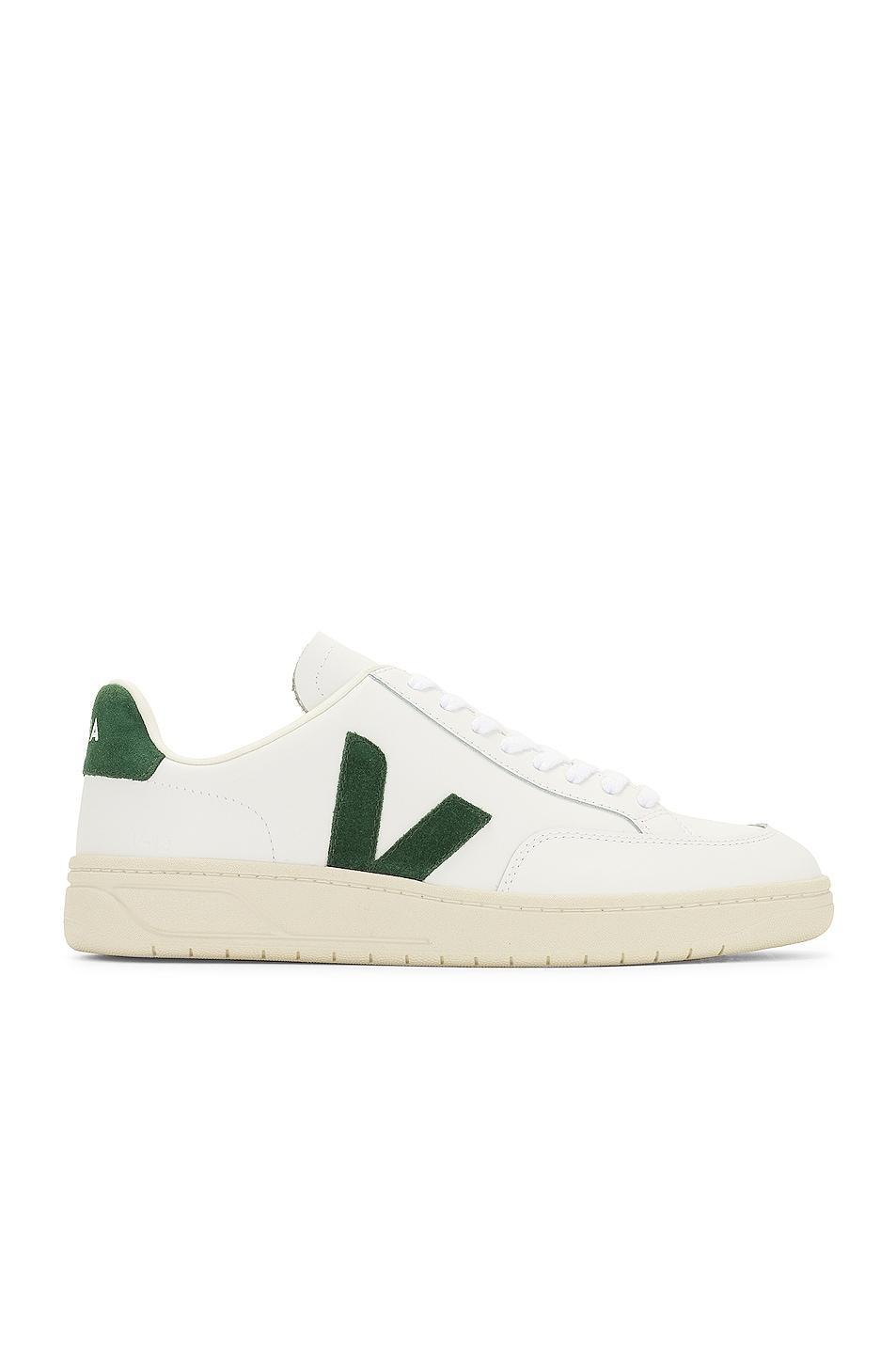 Veja V-12 Sneaker Product Image