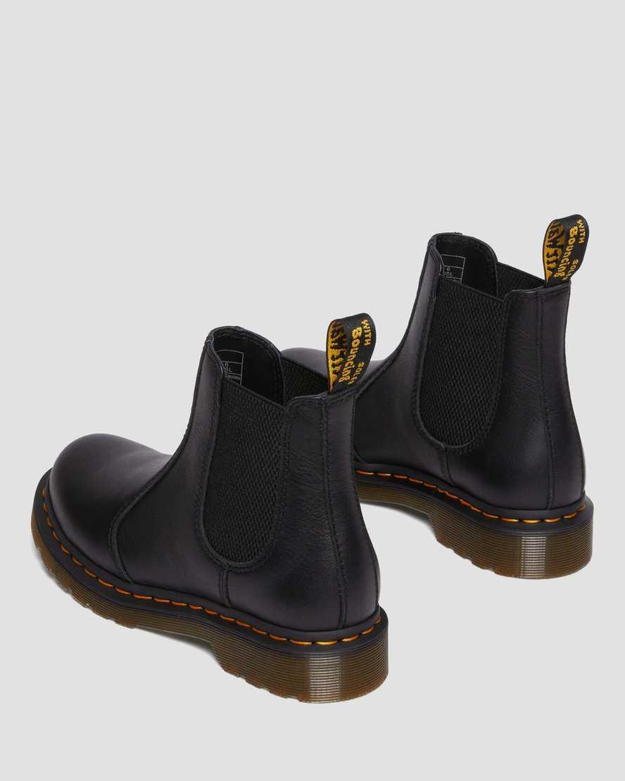 Dr. Martens 2976 Chelsea Boot Product Image