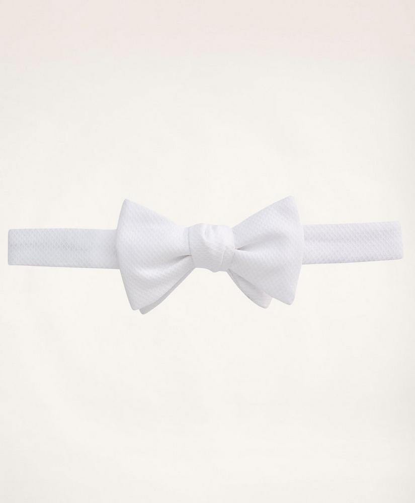 Pique Pre-Tied Bow Tie Product Image