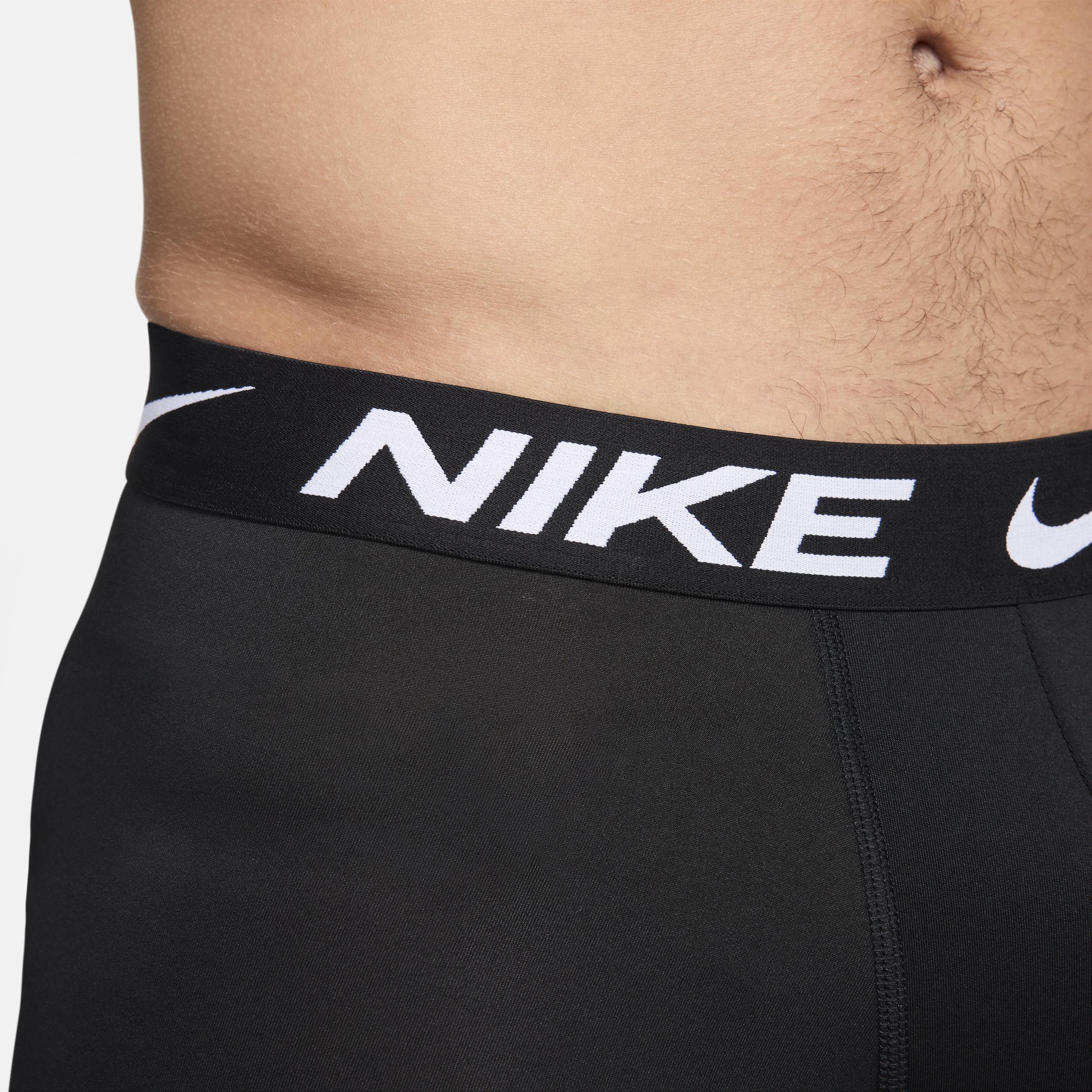 Nike Dri-FIT Essential Micro Men's Trunks (3-Pack) Product Image