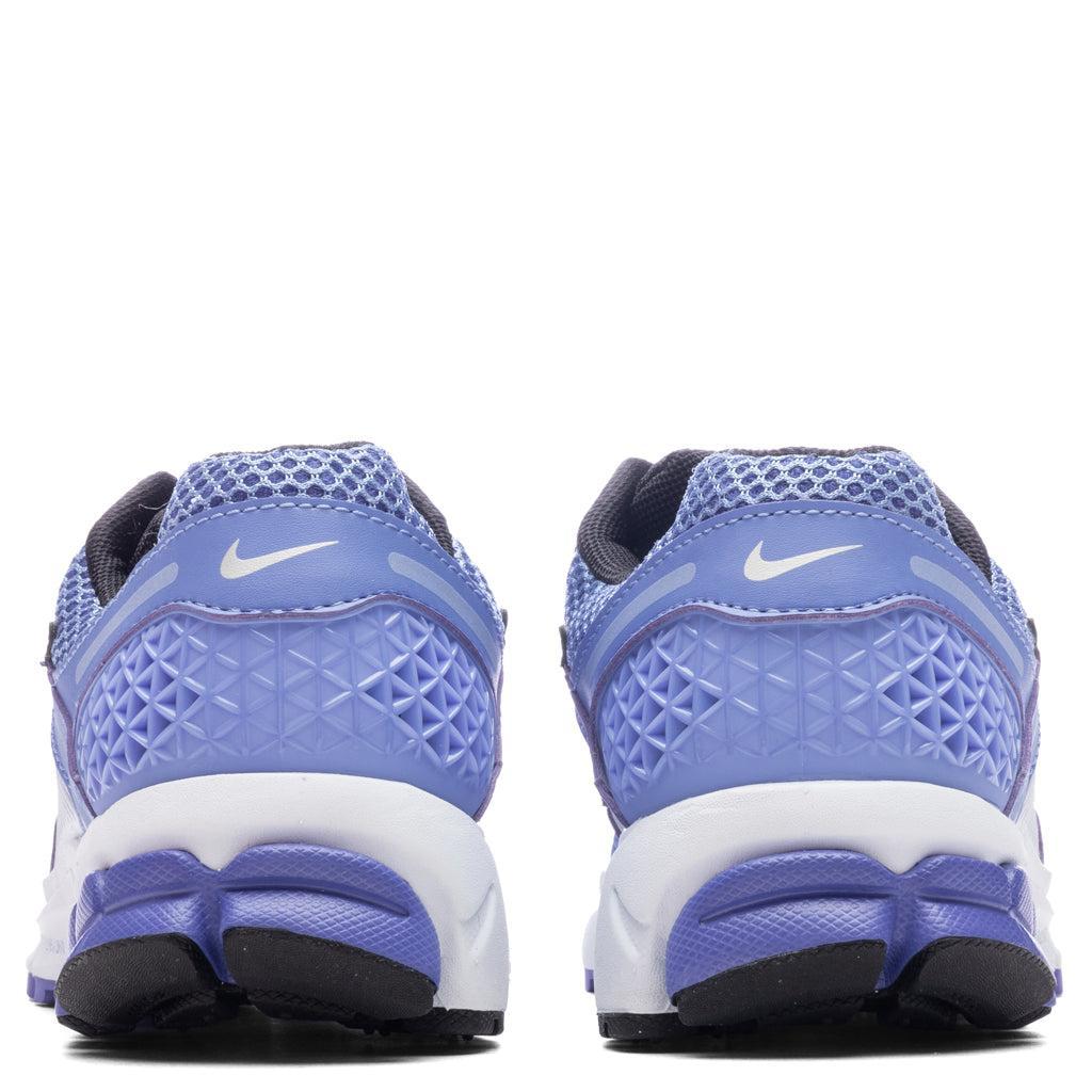 Women's Zoom Vomero 5 - Royal Pulse/Metallic Platinum/Football Grey Female Product Image