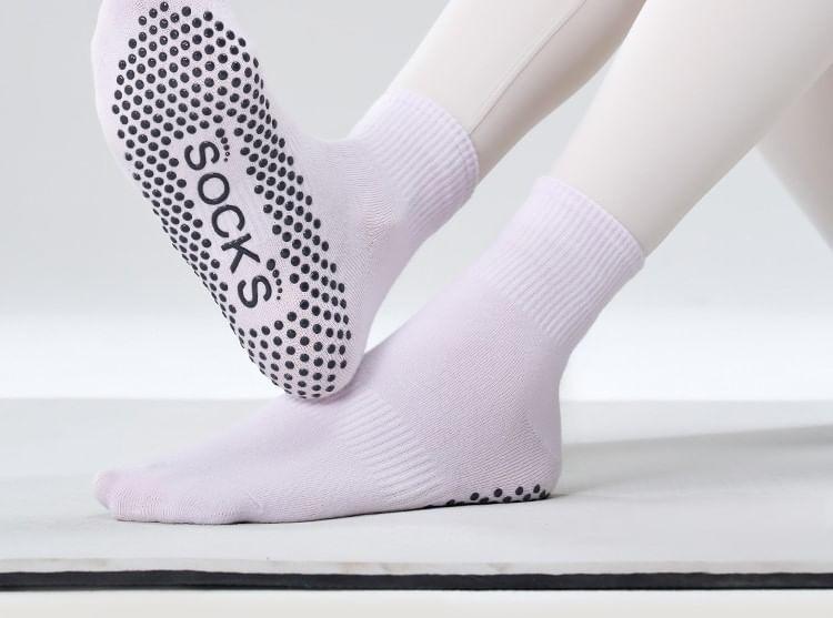 Striped / Plain Yoga Socks Product Image