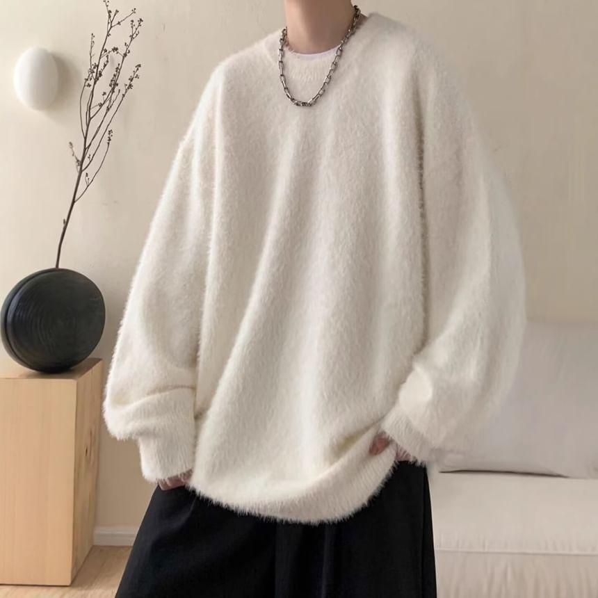 Crew Neck Plain Fluffy Sweater Product Image