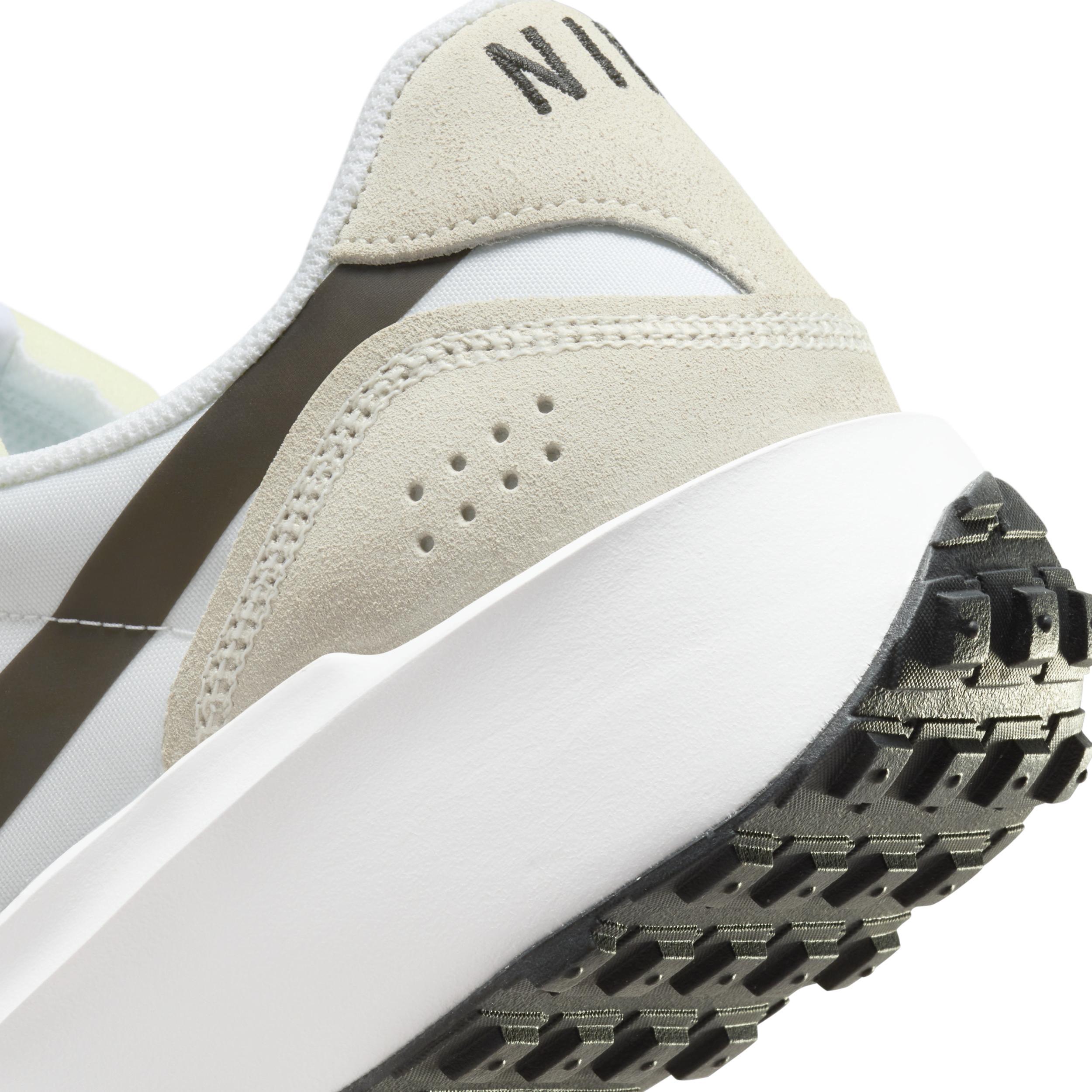 Nike Men's Waffle Nav Shoes Product Image