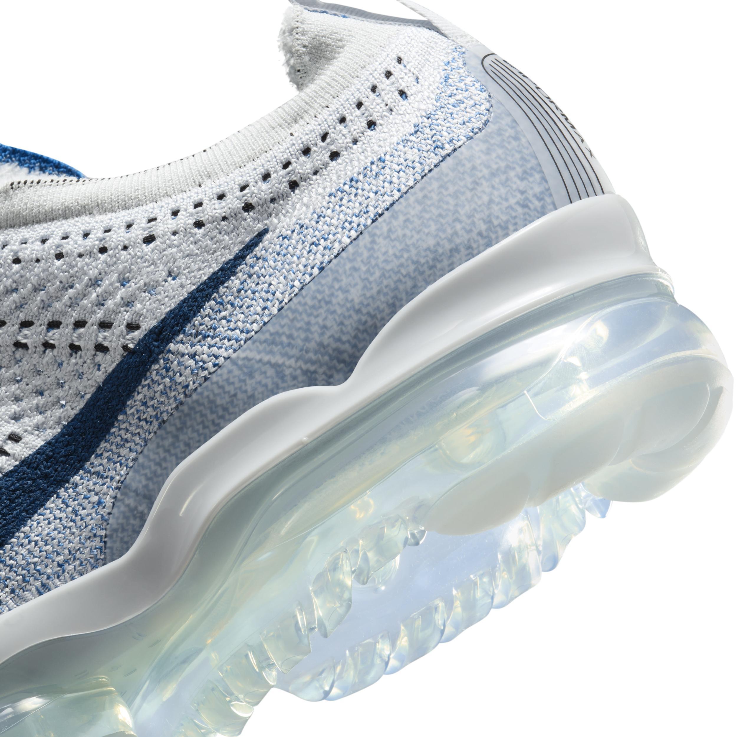 Nike Mens Air VaporMax 2023 Flyknit Running Shoes Product Image