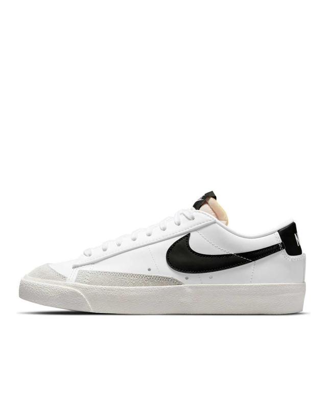 Nike Women's Blazer Low '77 Shoes Product Image