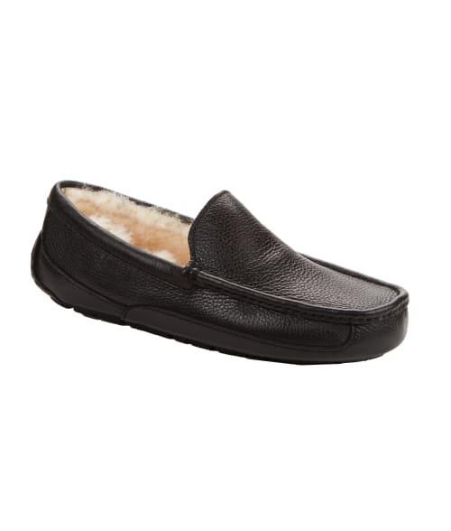 UGG(r) Ascot Leather Slipper Product Image