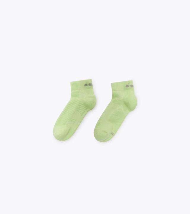 CUSHION QUARTER SOCKS Product Image