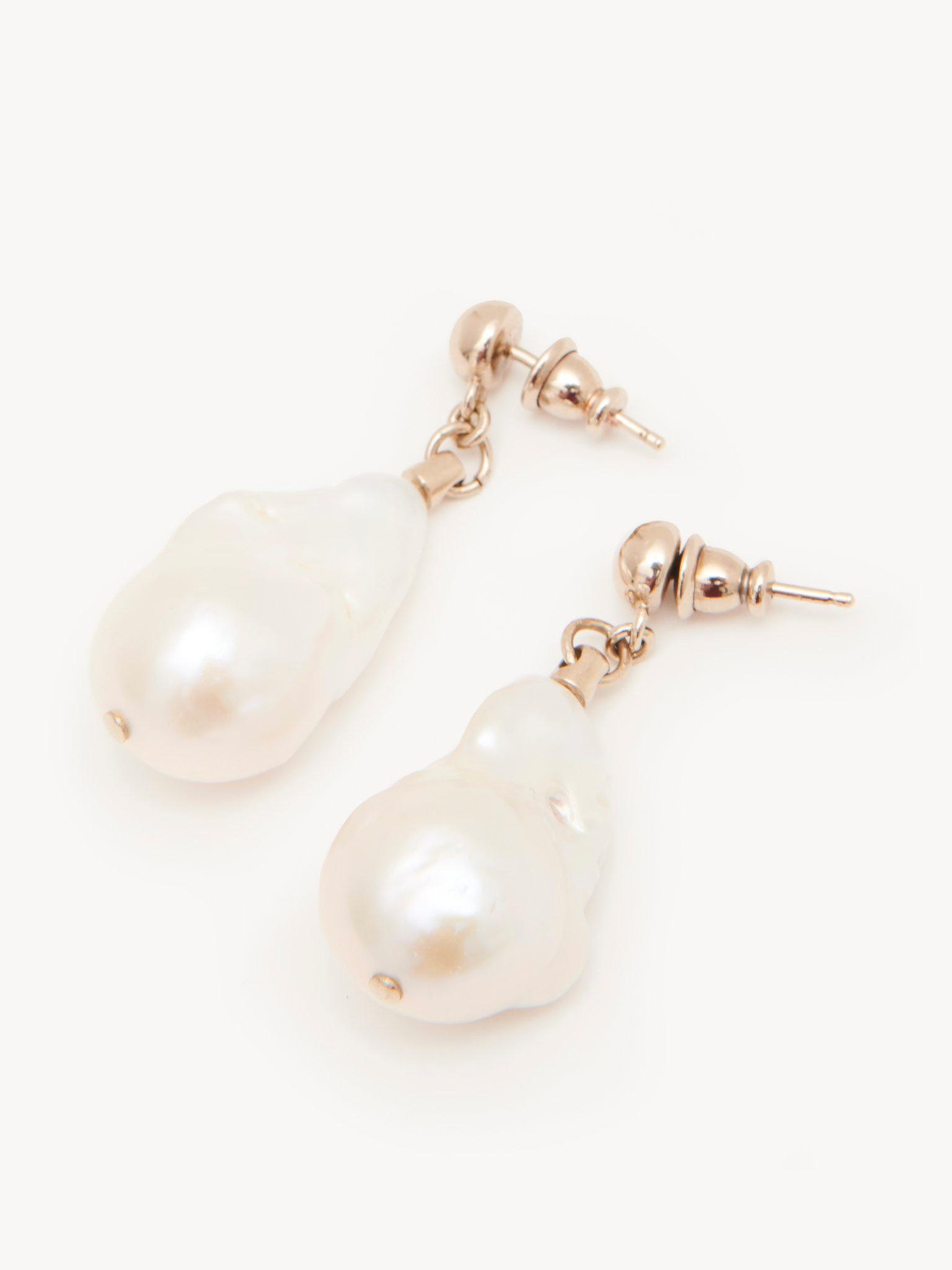 Darcey earrings Product Image