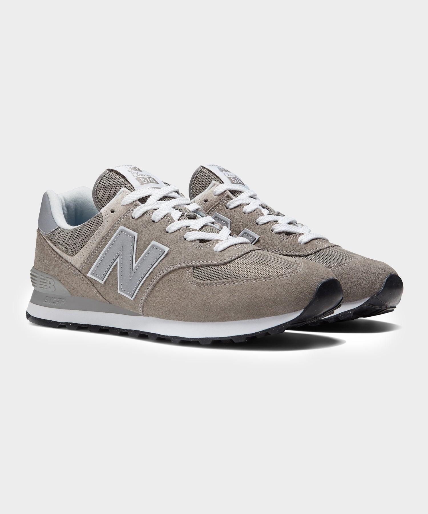 New Balance 574 In Navy Product Image