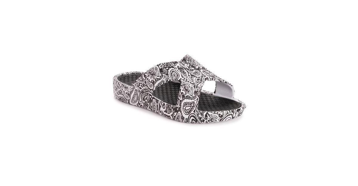 Muk Luks Womens Spa Day Sandal Product Image