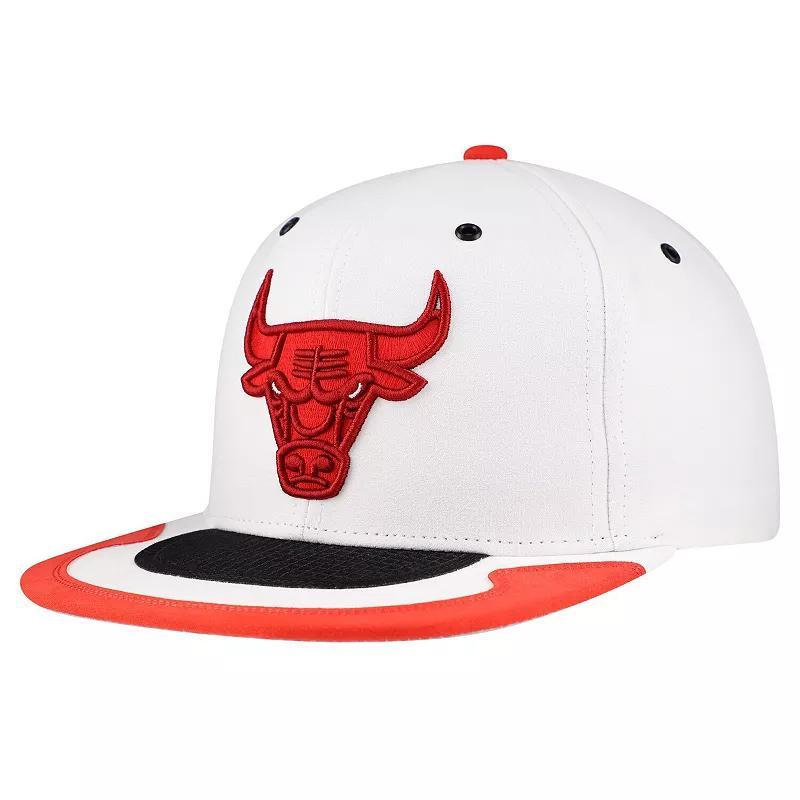 Mens Mitchell & Ness Chicago Bulls Day 4 Snapback Hat Product Image