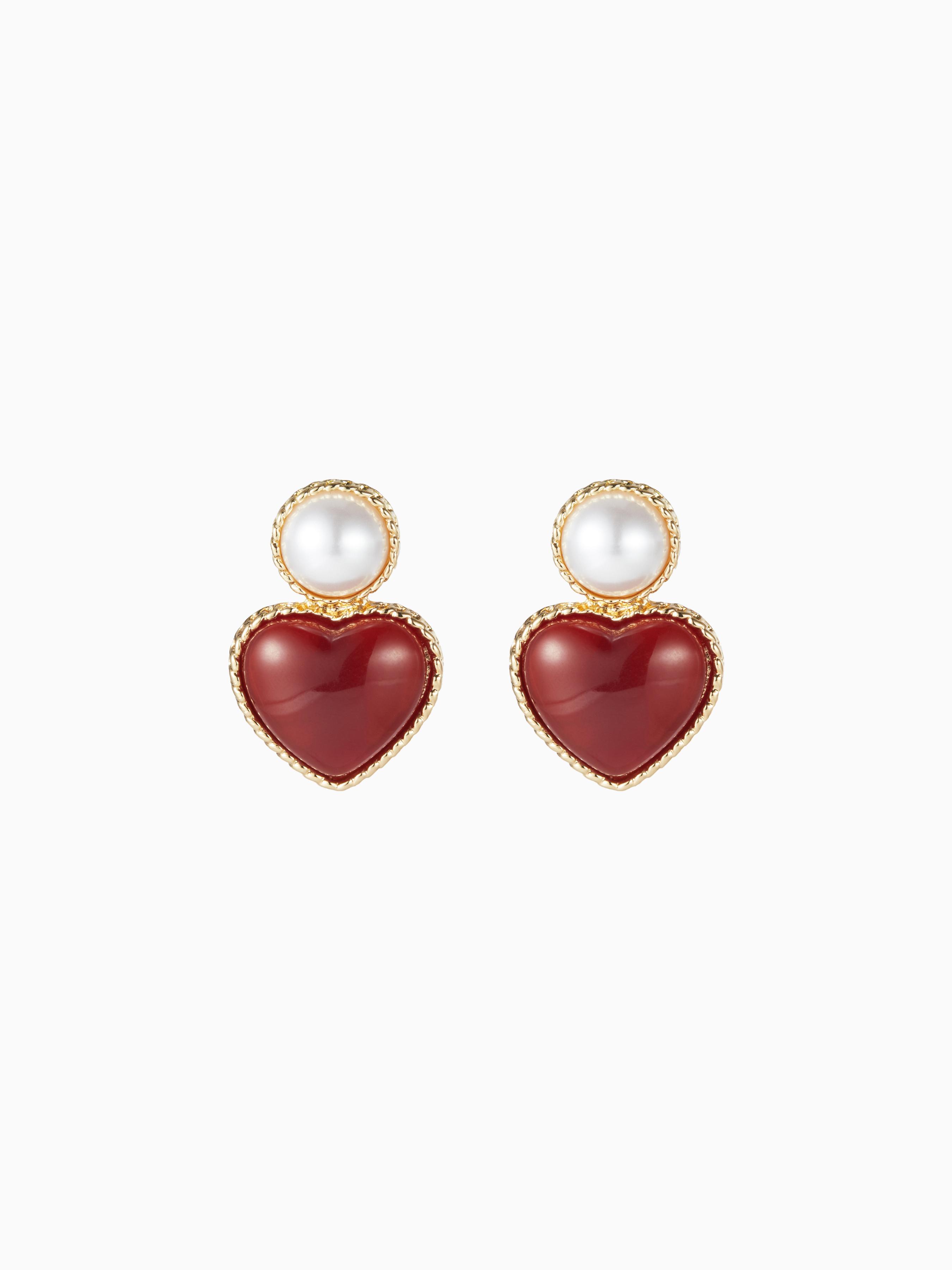 Faux Pearl Decor Heart Shaped Stud Earrings  Product Image