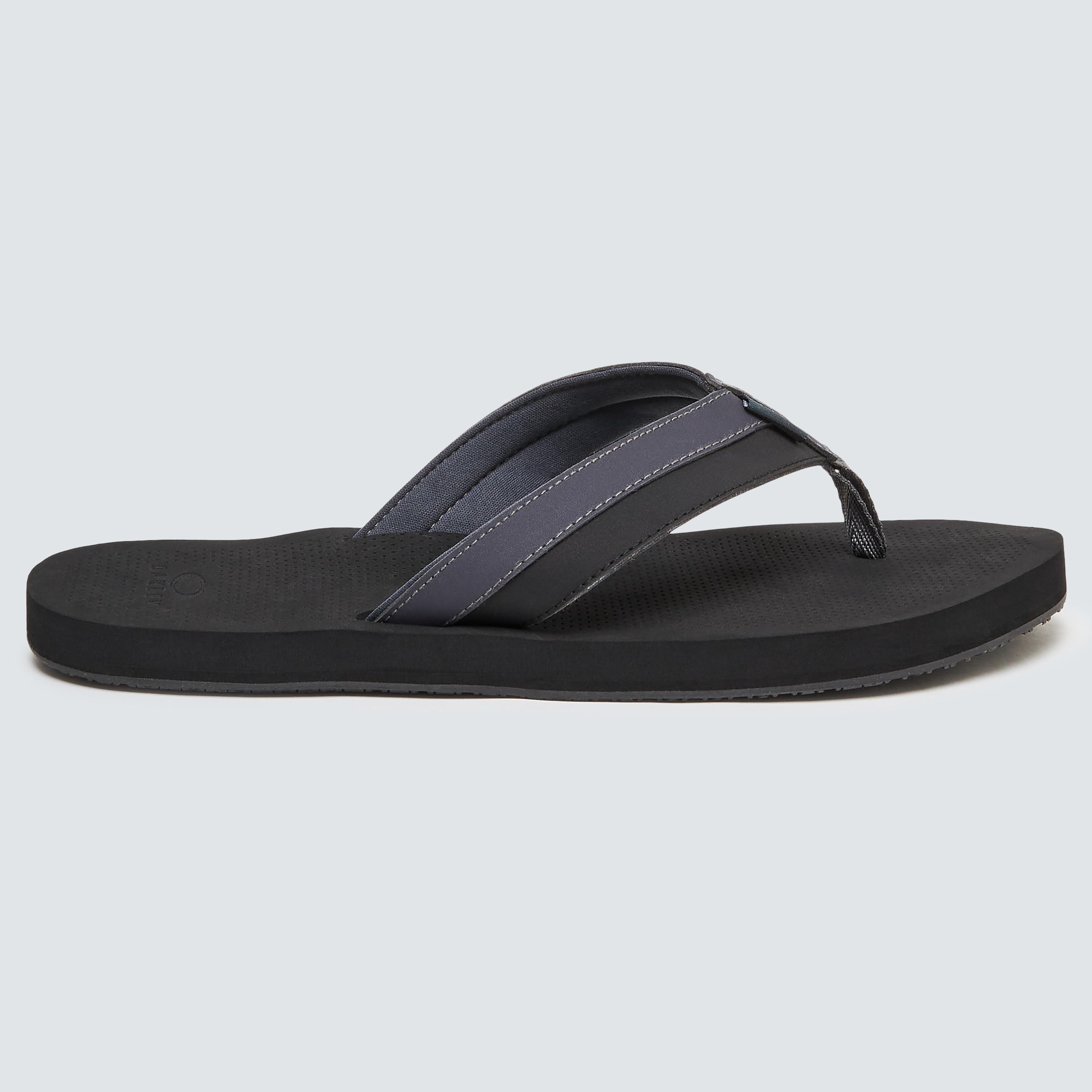 Oakley Men's Burke Flip Flop Size: 9.0 Product Image