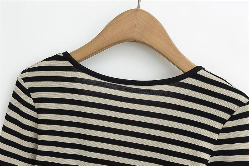 Long Sleeve V-Neck Striped Panel T-Shirt Product Image