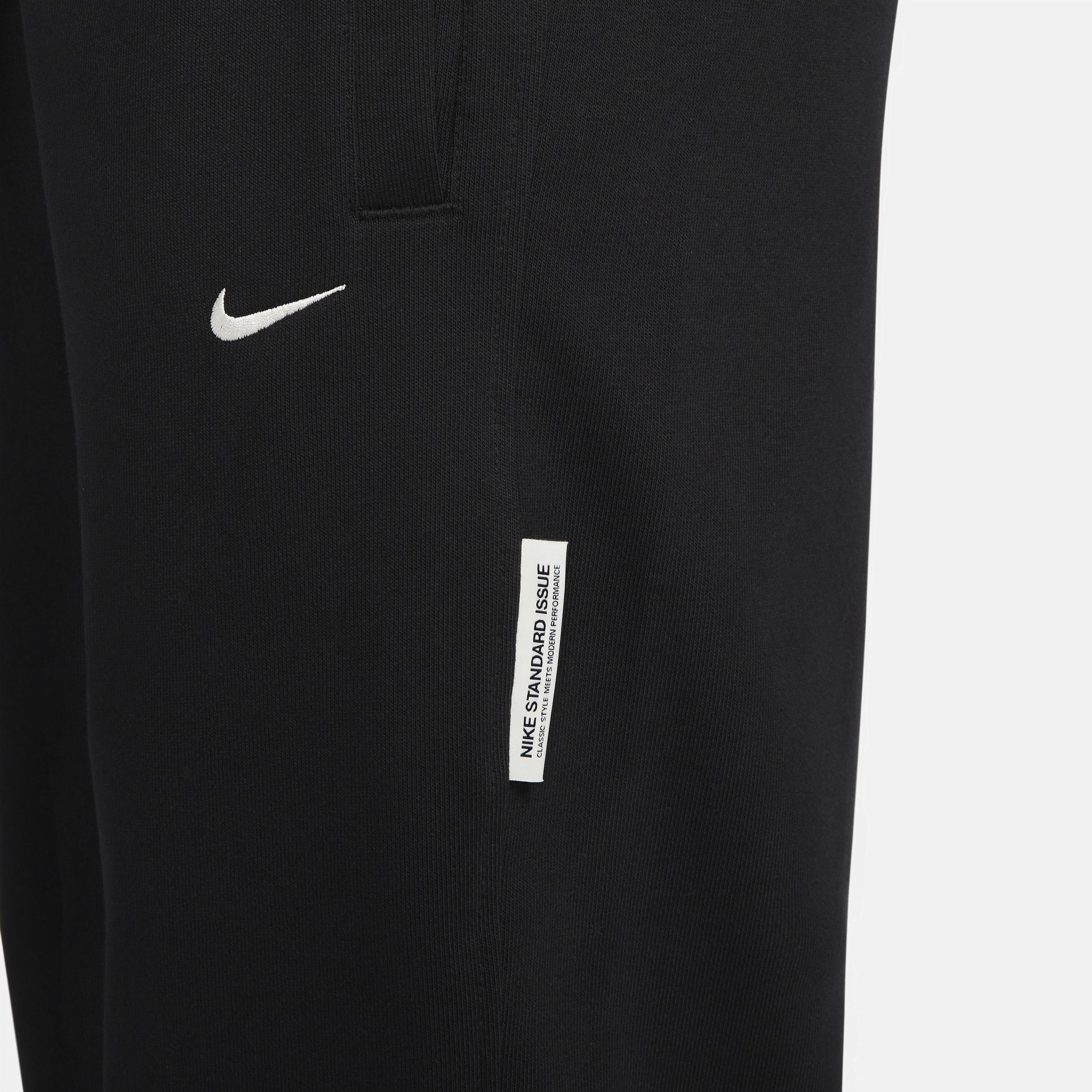 Nike Men's Standard Issue Dri-FIT Basketball Pants Product Image