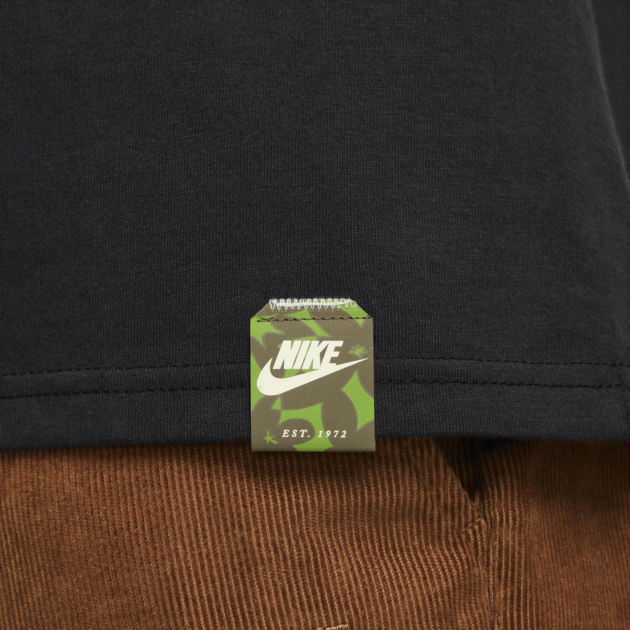 Men's Nike Sportswear Max90 T-Shirt Product Image