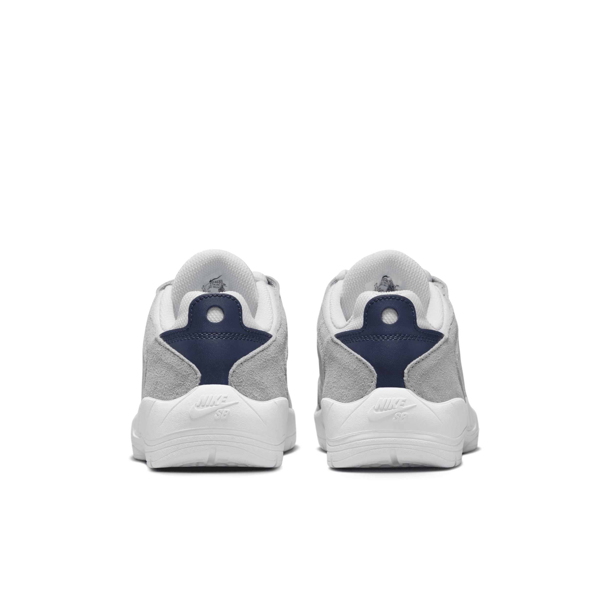 Men's Nike SB Vertebrae Shoes Product Image