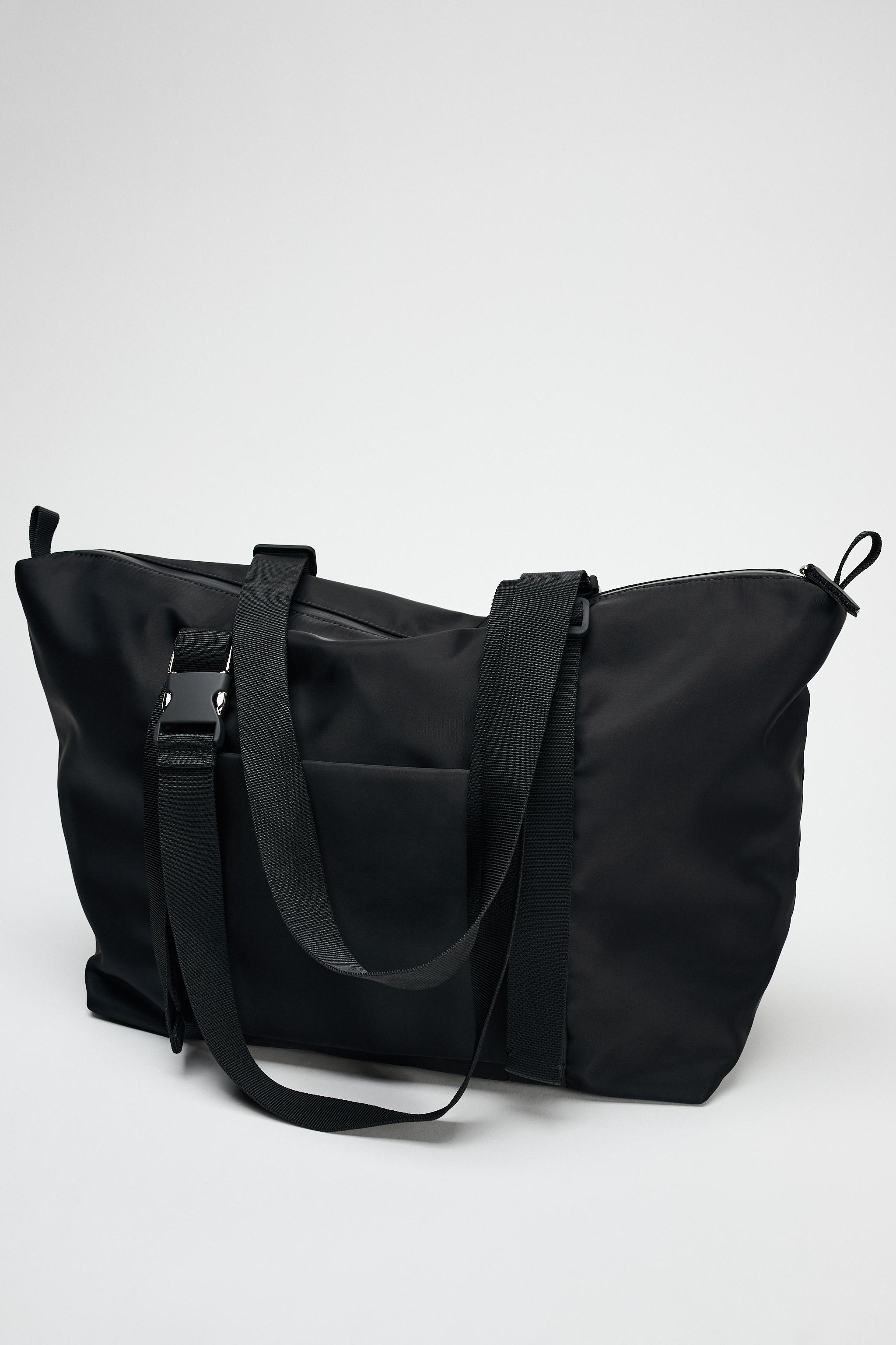 SHOULDER TOTE Product Image