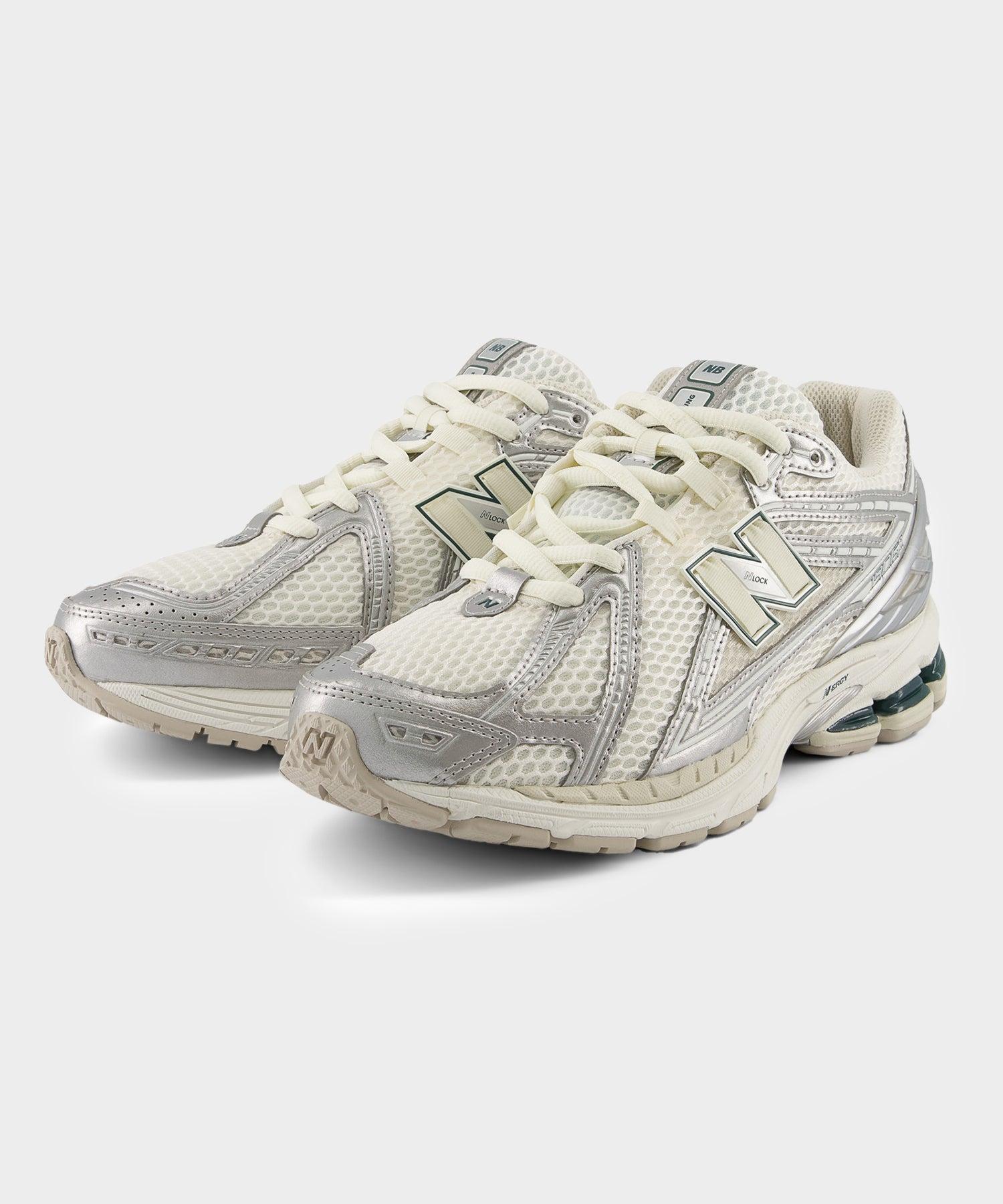 New Balance 1906R Metallic / Sea Salt Product Image