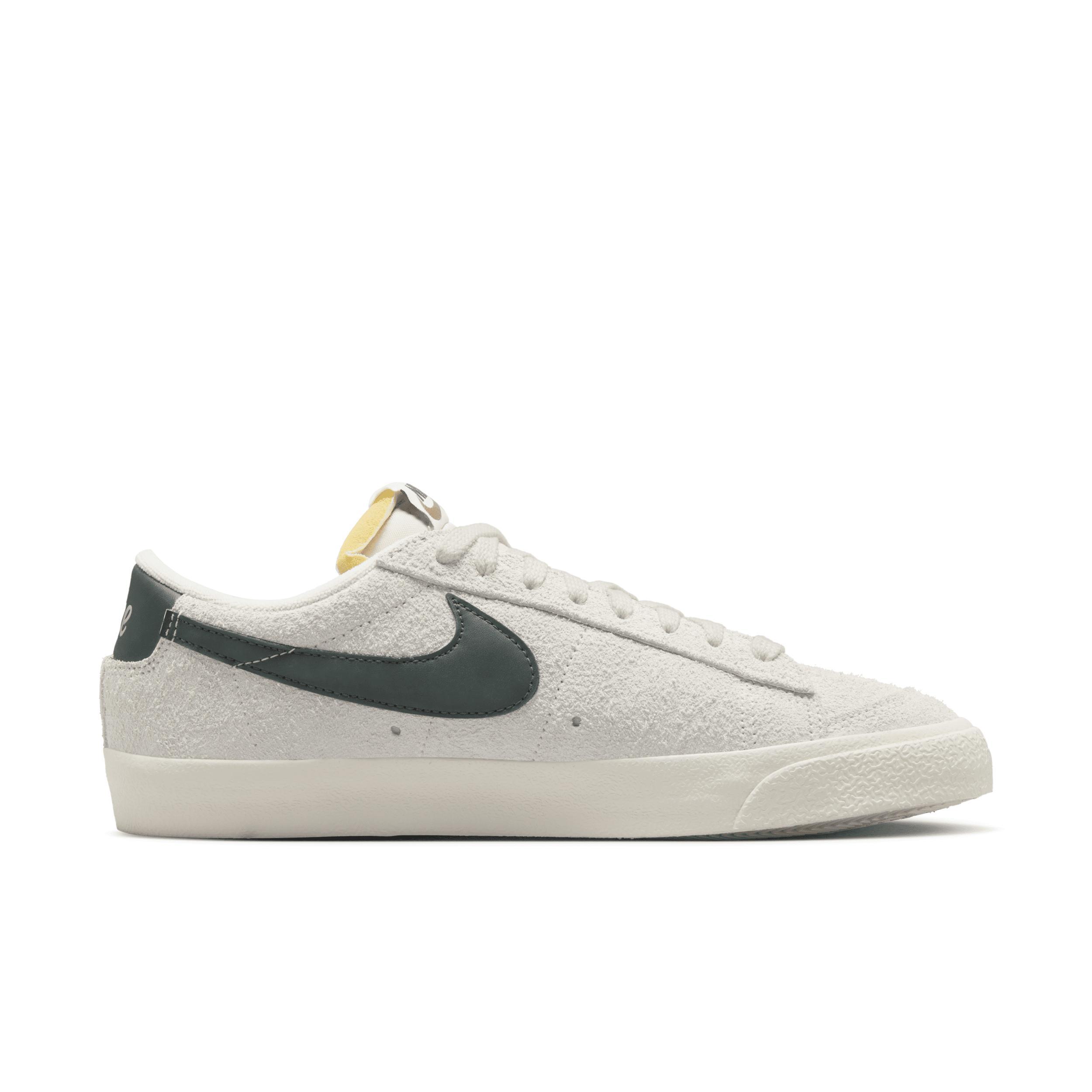 Nike Women's Blazer Low '77 Vintage Shoes Product Image