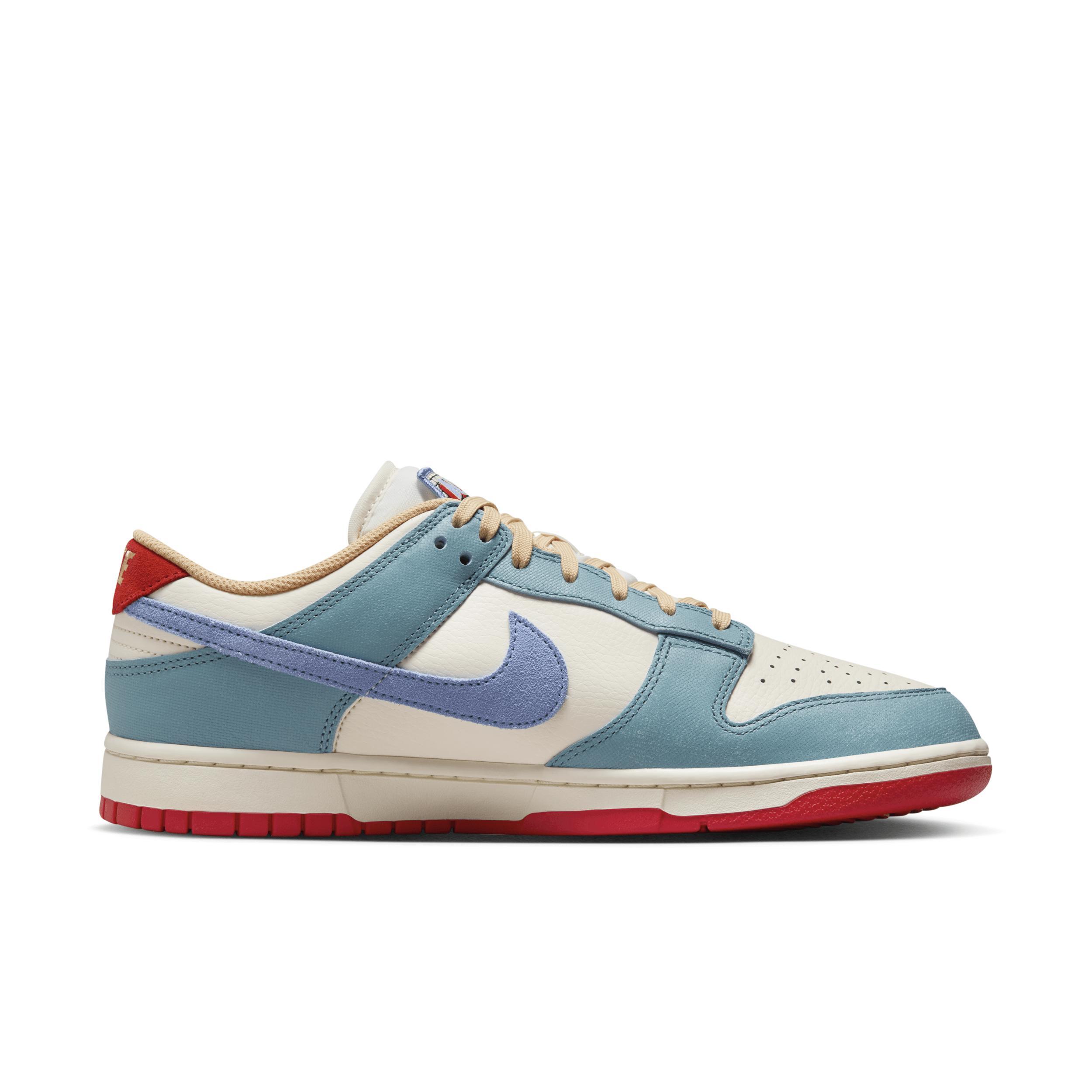 Nike Men's Dunk Low Premium Shoes Product Image