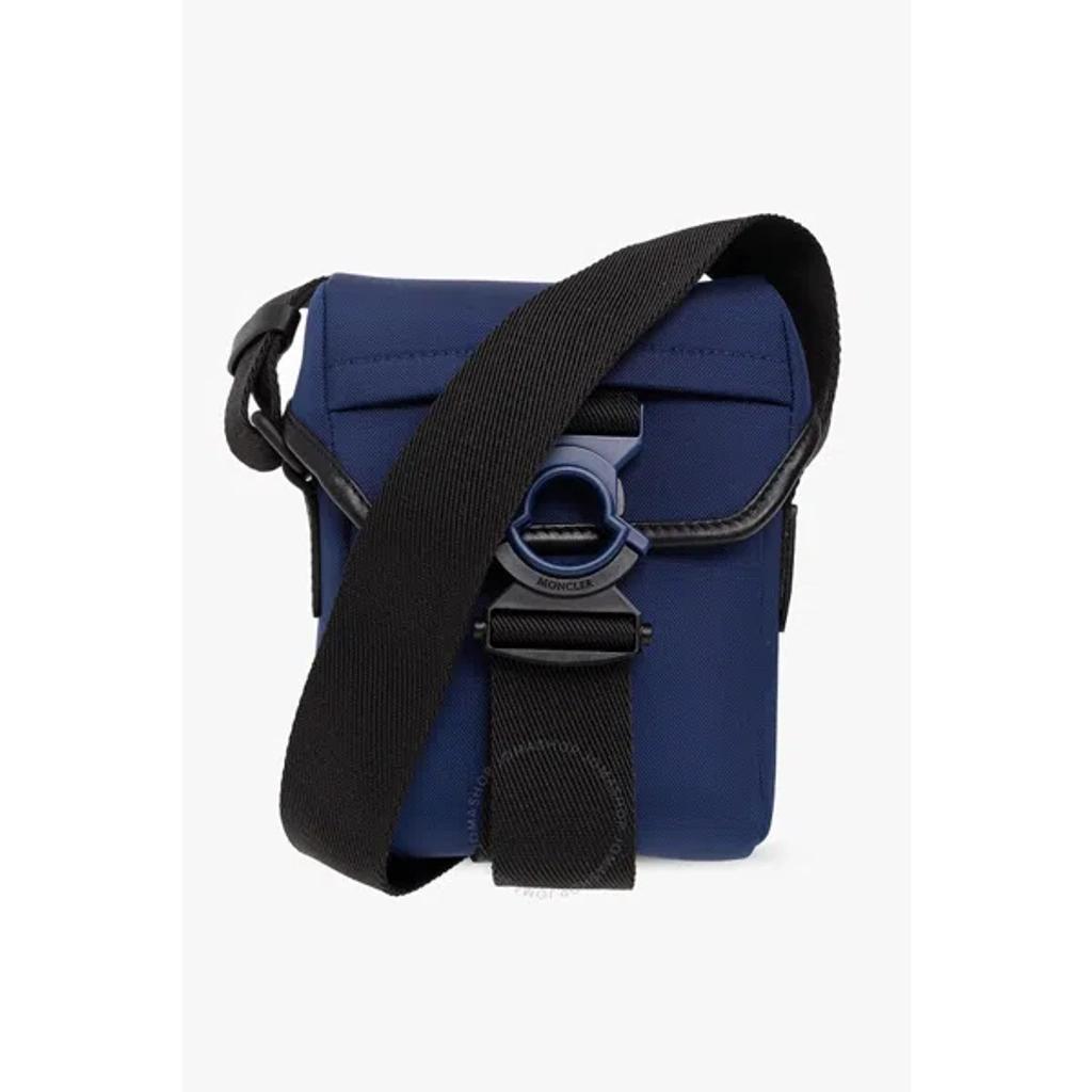 Spread Cross Body Bag In Blue Product Image