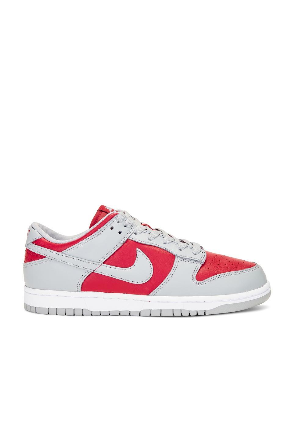 Dunk Low Qs Sneakers Nike Product Image