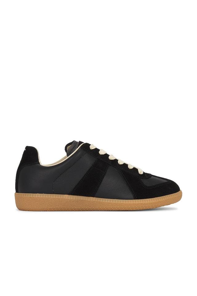 Maison Margiela Replica Sneakers in Black - Black. Size 39.5 (also in ). Product Image